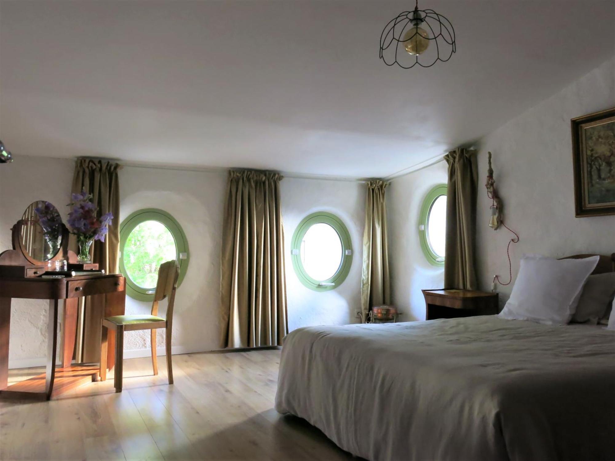 La Buissonniere Bed and Breakfast Oppède Exteriör bild