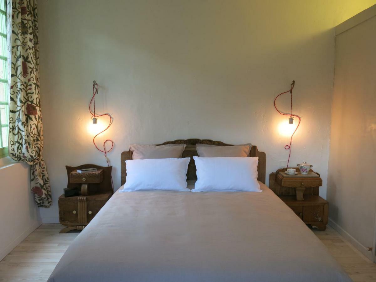 La Buissonniere Bed and Breakfast Oppède Exteriör bild