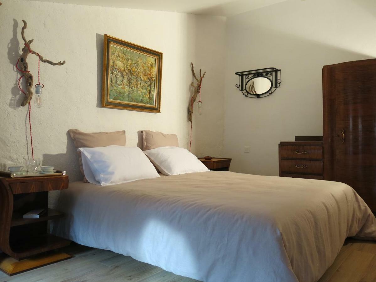 La Buissonniere Bed and Breakfast Oppède Exteriör bild