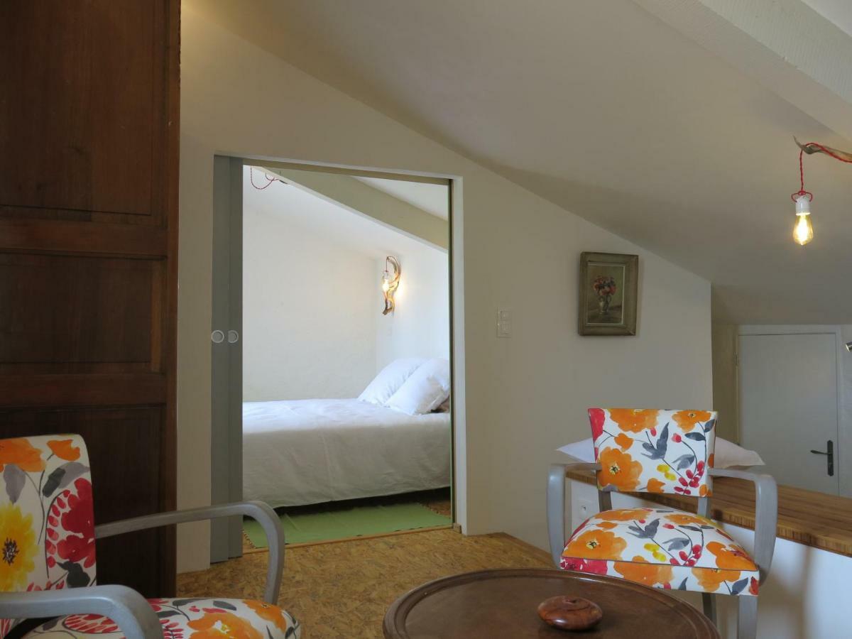 La Buissonniere Bed and Breakfast Oppède Exteriör bild